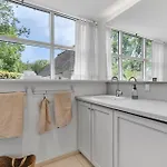 Beautiful In With House Sea View Feriehus *