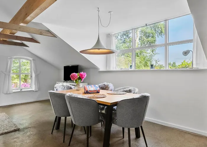 Hébergement de vacances Beautiful In With House Sea View *